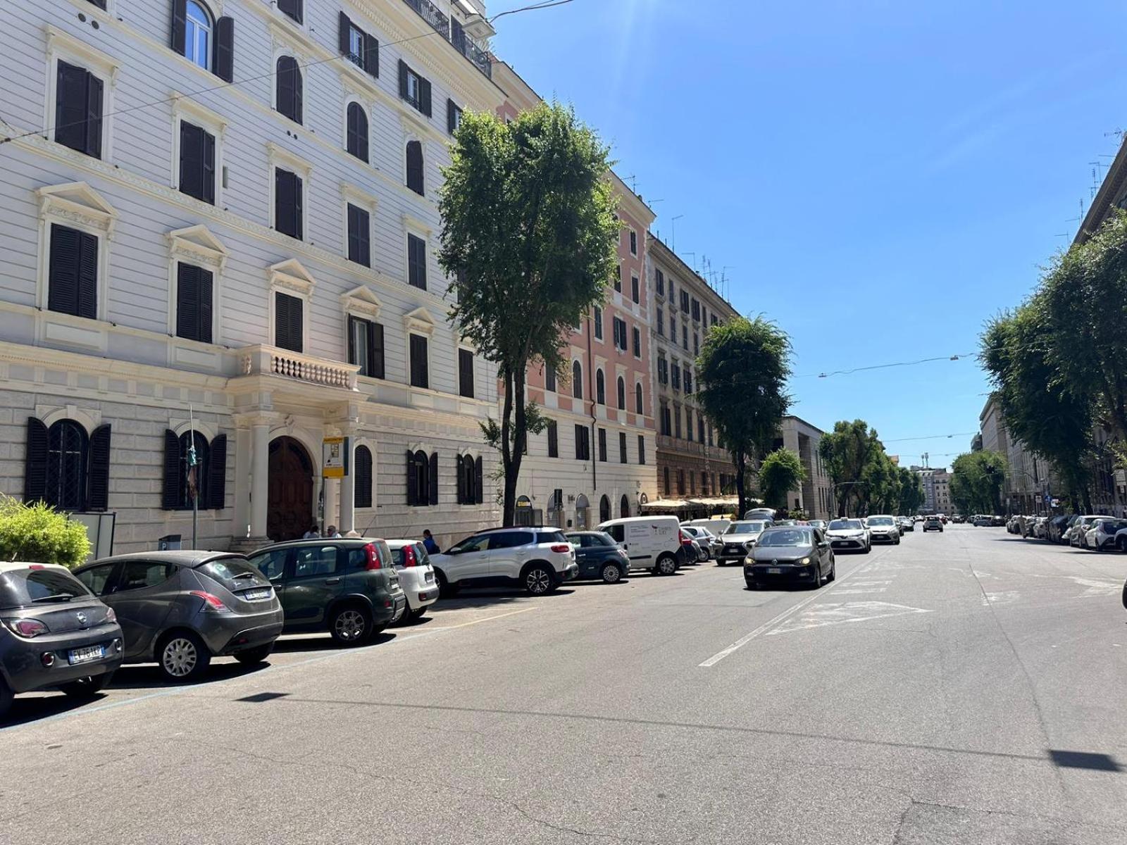 Colosseo Manzoni Termini 101 Apartment Rome