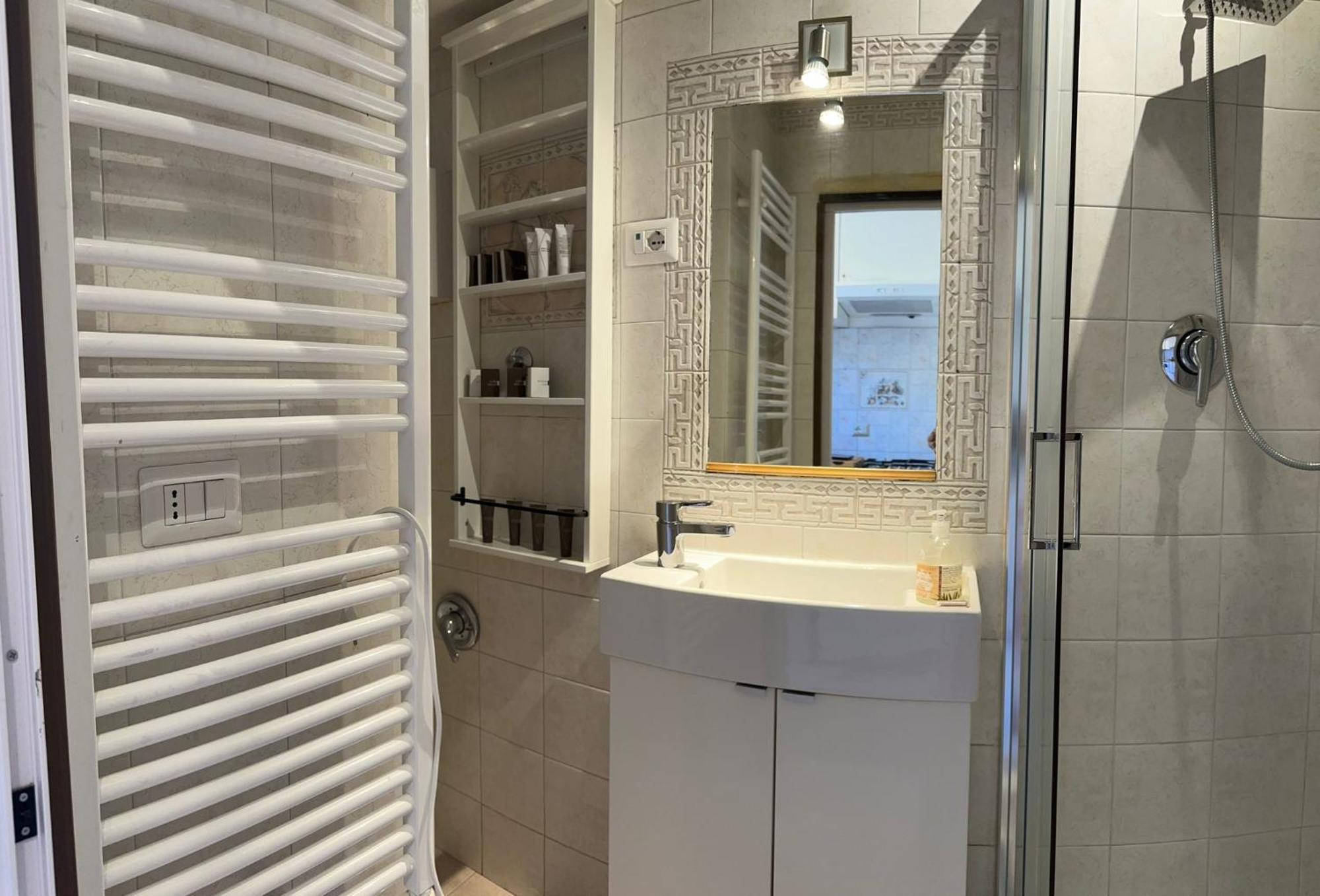 Colosseo Manzoni Termini 101 Apartment Rome